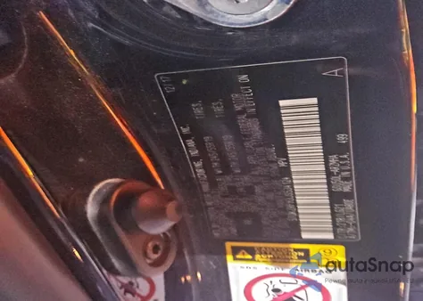 2018 Toyota Highlander Se из США, поврежденный, VIN 5TDKZRFH3JS534124